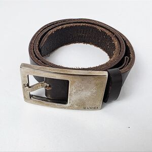 Gucci Vintage Brown Leather Rectangular Logo Gold Tone Buckle Womens Belt 70/28